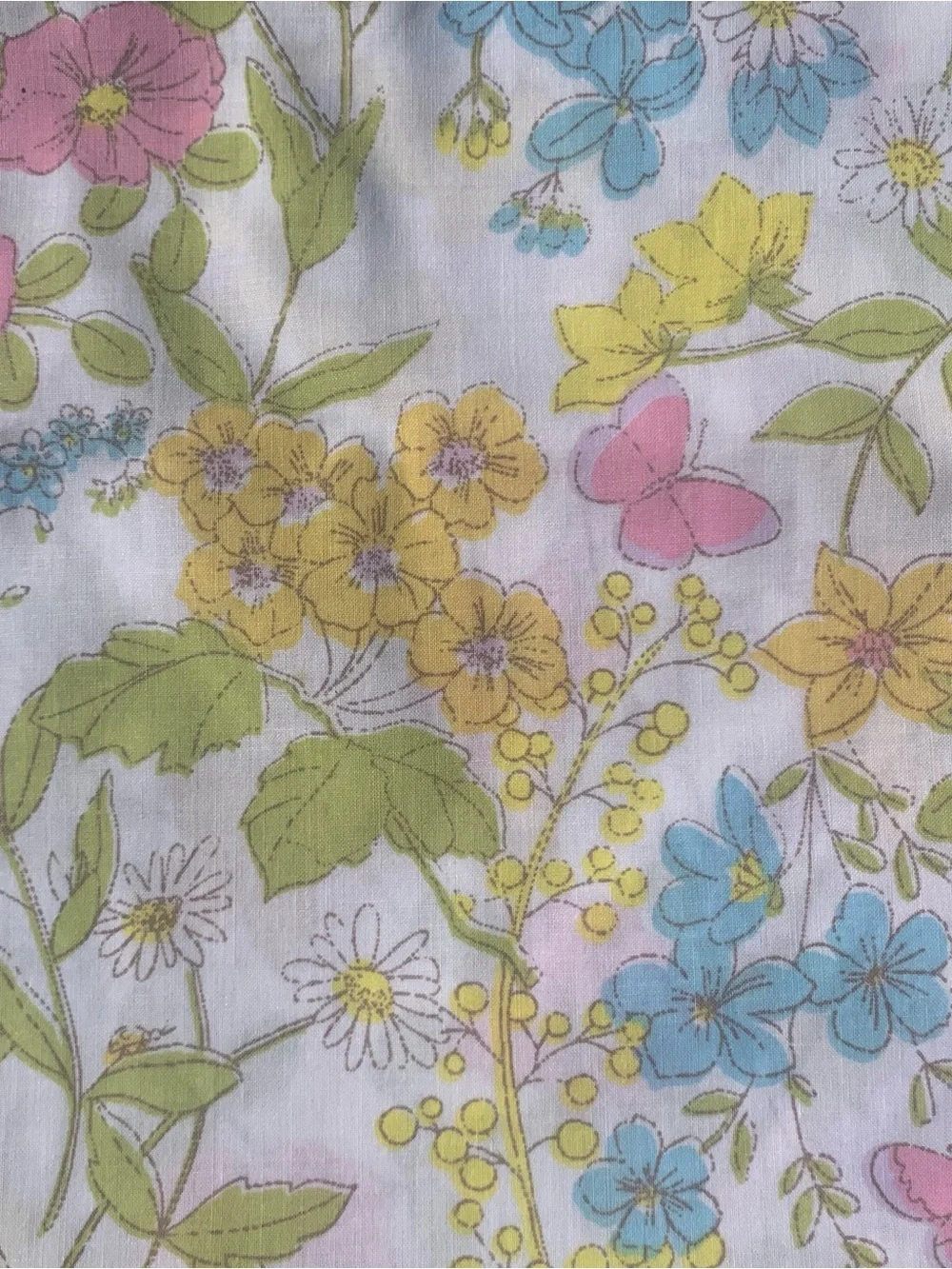 Vintage Pacific pastel floral butterfly pattern king bedsheet 108x110”